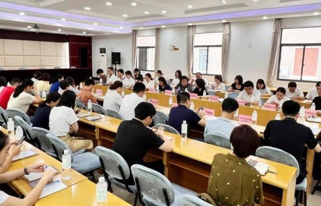 培養(yǎng)學(xué)習(xí)型職工，打造學(xué)習(xí)型企業(yè)——公司召開(kāi)2...